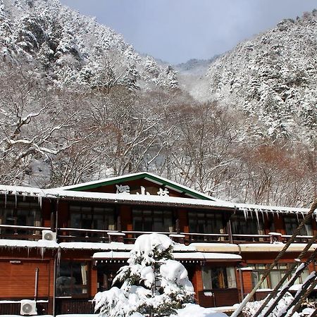 Shinzanso Hotel Takayama  Exterior photo