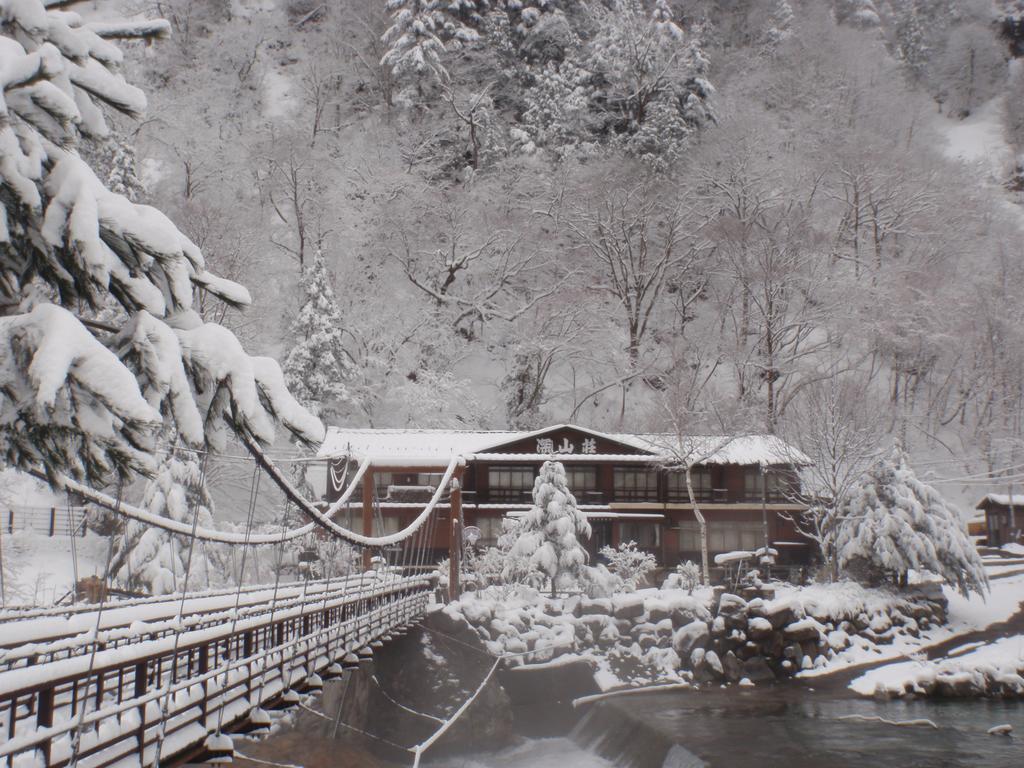 Shinzanso Hotel Takayama  Exterior photo