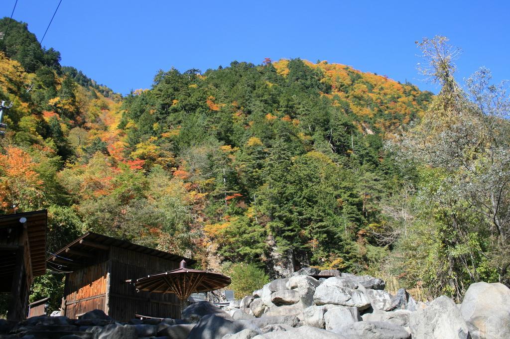 Shinzanso Hotel Takayama  Exterior photo
