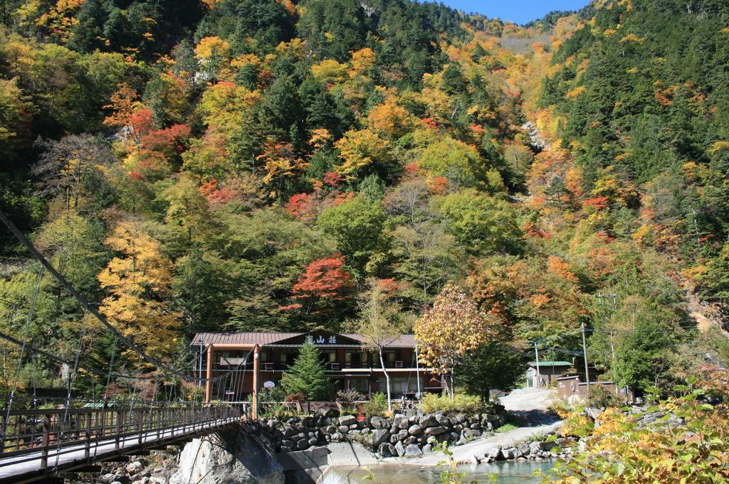 Shinzanso Hotel Takayama  Exterior photo