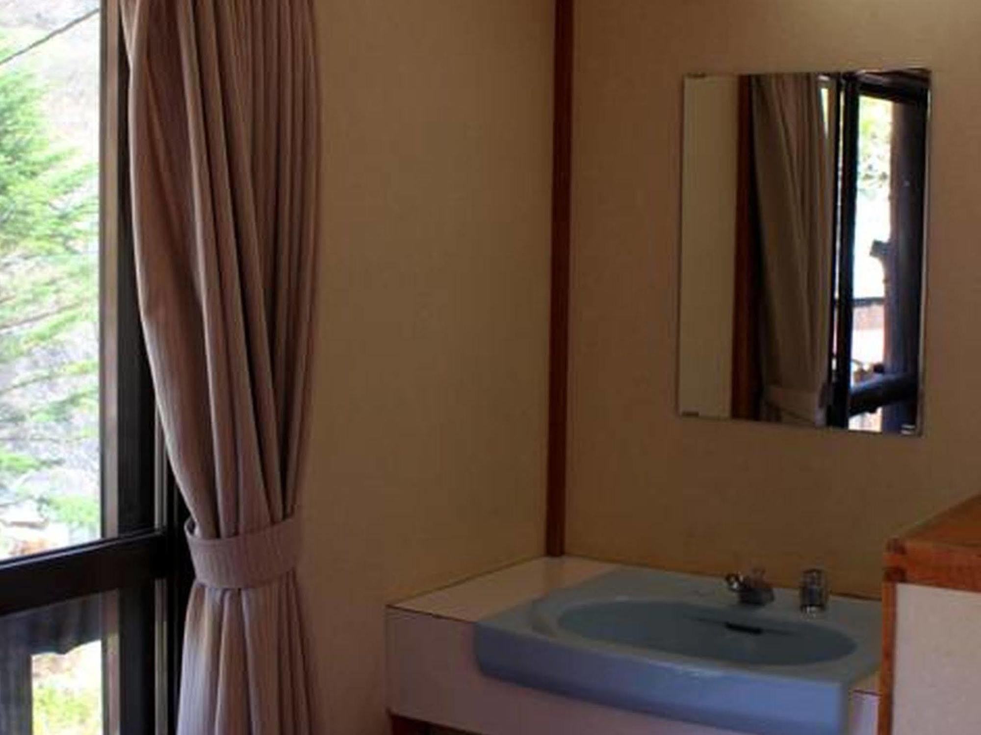 Shinzanso Hotel Takayama  Exterior photo
